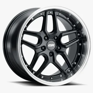 ESR CS15.2 18x10.5 ET22 (5x114.3 / 72.6) - Gloss Black Machine Lip